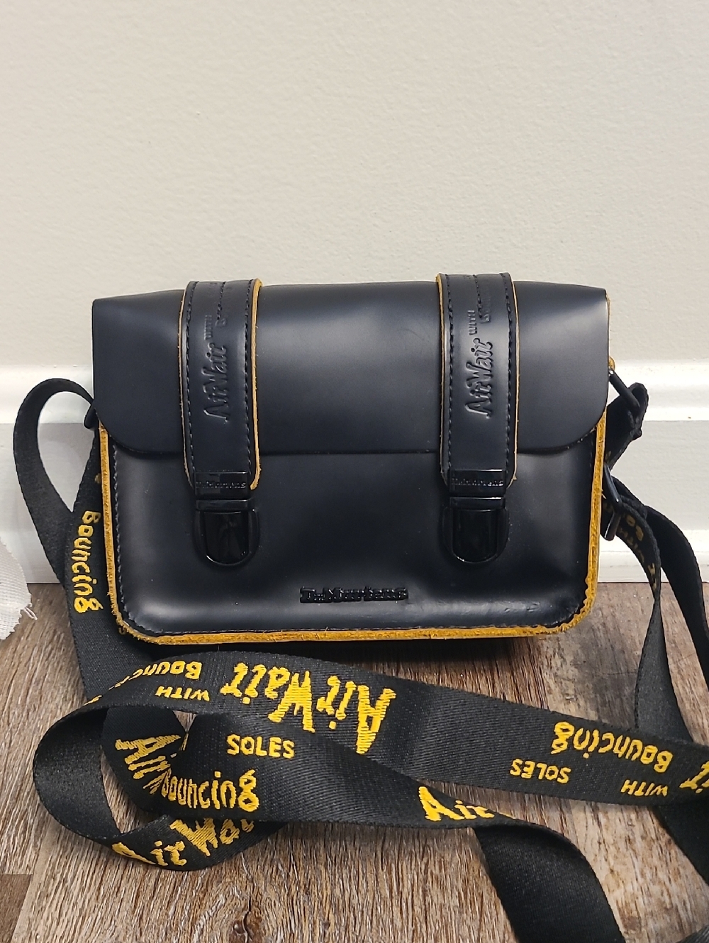 Dr Martens Jacquard 7 Inch Vintage Mini  Satchel